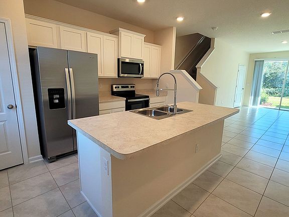 2nd image of 575 Oakleaf Plantation Pkwy #1607