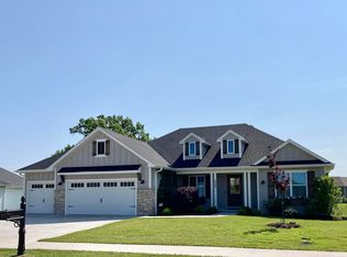 5448 Roscoe Ridge, Columbia, MO 65203