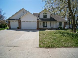 2003 Timberedge Dr, Iowa Falls, IA 50126