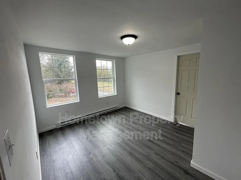 252 River Rd #A — Photo 3