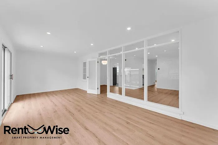 110 Cuesta Dr — Photo 23