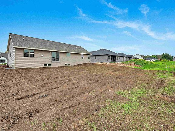 3rd image of 1429 Crossroads Dr