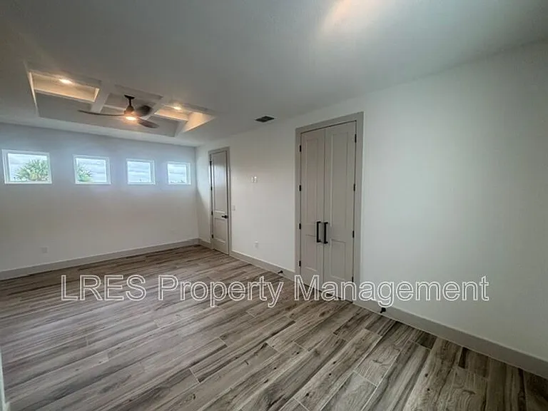 722 Ellwood Ave — Photo 33