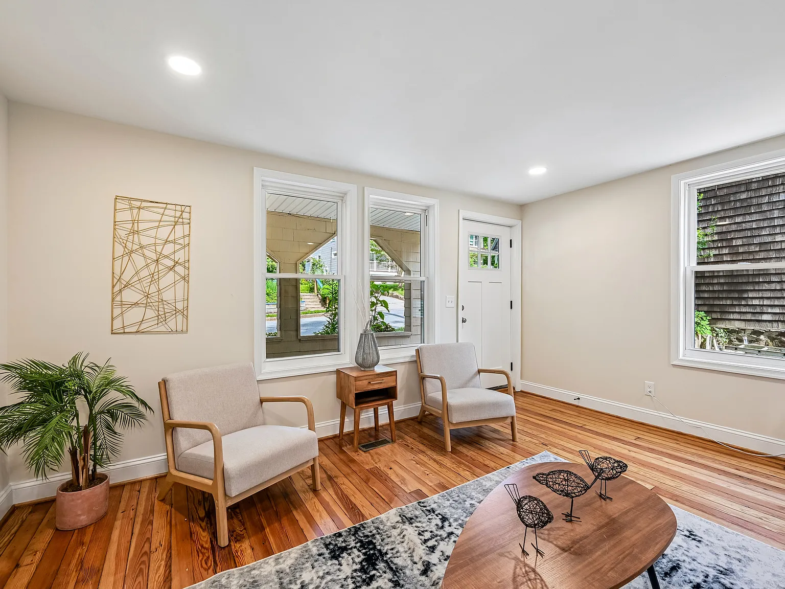 3 bed, 2.5 bath, 1760 sqft, $3,000 — Photo 3