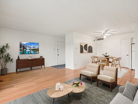 4th image of 10831 S Keating Ave APT 1SW