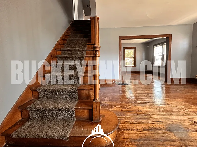 1308 Thatcher Dr — Photo 2