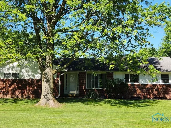 28701 White Rd, Perrysburg, OH 43551