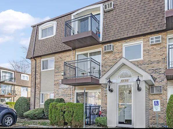 6430 Pamela Ln Unit 7, Chicago Ridge, IL 60415