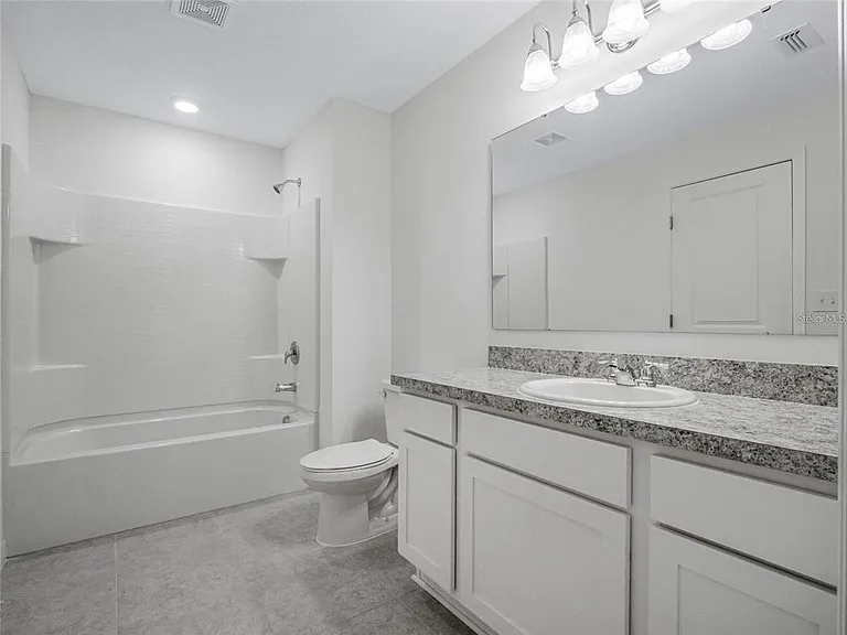 130 Mandovi St — Photo 11