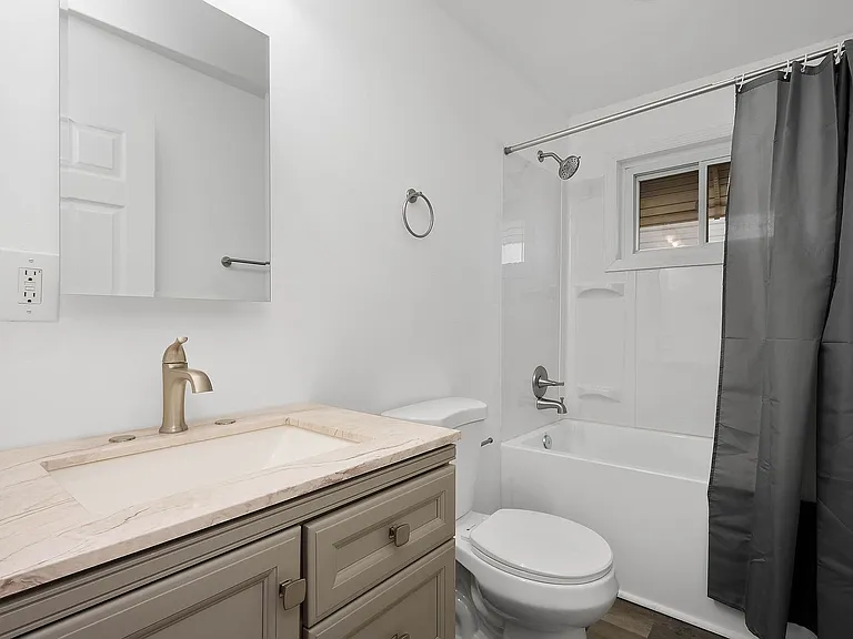 701 Monterey St — Photo 2