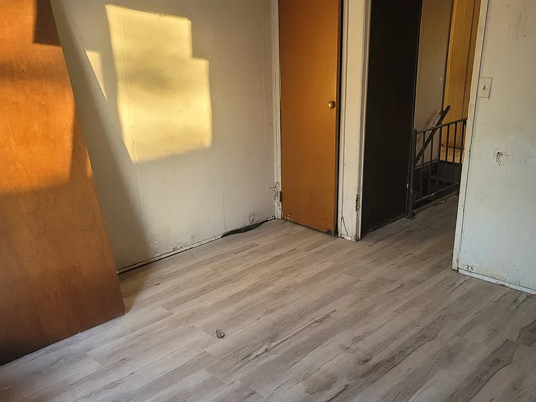 6535 S Carpenter St — Photo 14