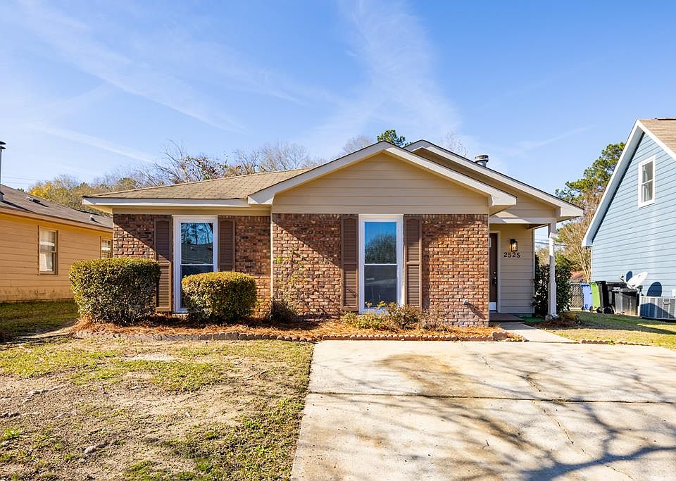 1st image of 2525 Water Oak Dr