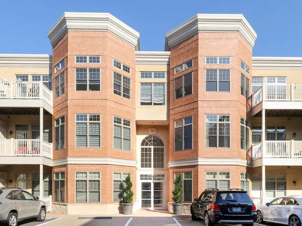 50 Stone Ridge Way APT 1A, Fairfield, CT 06824