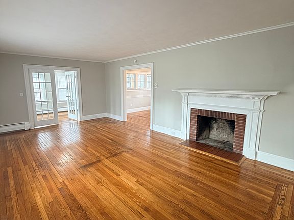 5th image of 1634 Ella T Grasso Blvd