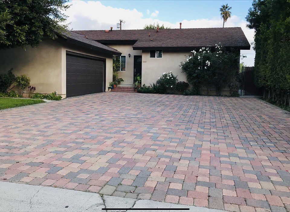 1st image of 8348 Tampa Ave