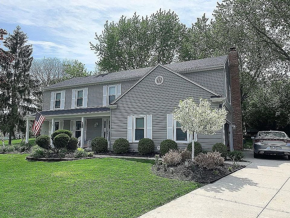 1st image of 37760 W Greenwood Dr