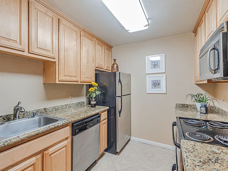 130 Monte Verano Ct — Photo 6
