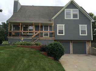 1116 SW Hillcrest Dr, Blue Springs, MO 64015