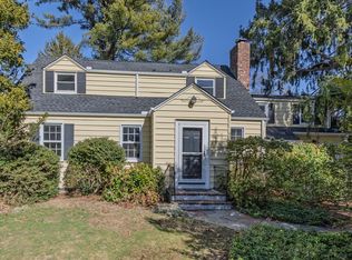 17 Dogwood Dr, Stony Brook, NY 11790