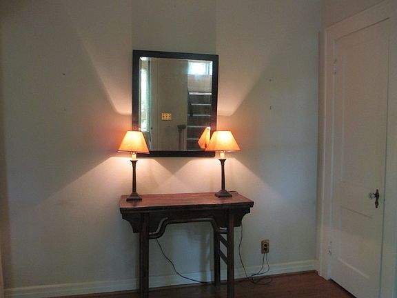 2nd image of 2617 Beechwood St