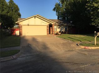 3025 S Ash Ave, Broken Arrow, OK 74012