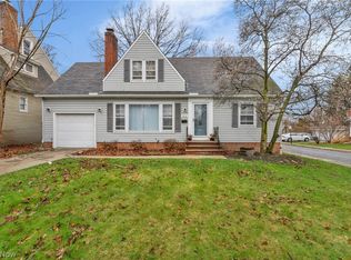 922 Cambridge Rd, Cleveland Heights, OH