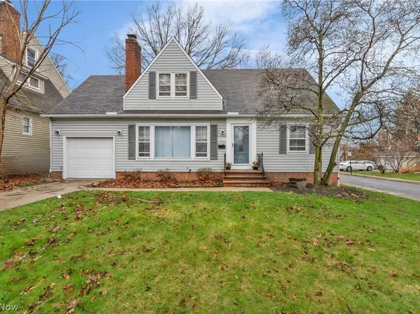 922 Cambridge Rd, Cleveland Heights, OH 44121