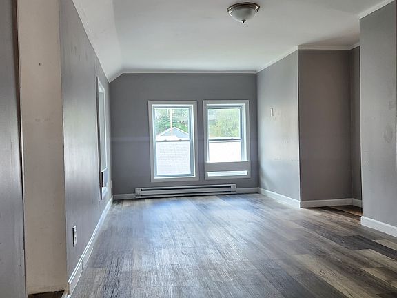 4th image of 5 Jones St #2