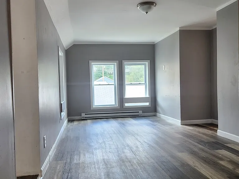 5 Jones St #2 — Photo 4