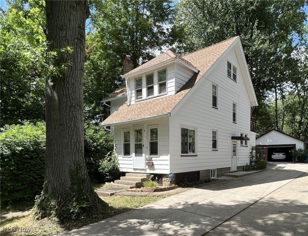 Real estate listing image