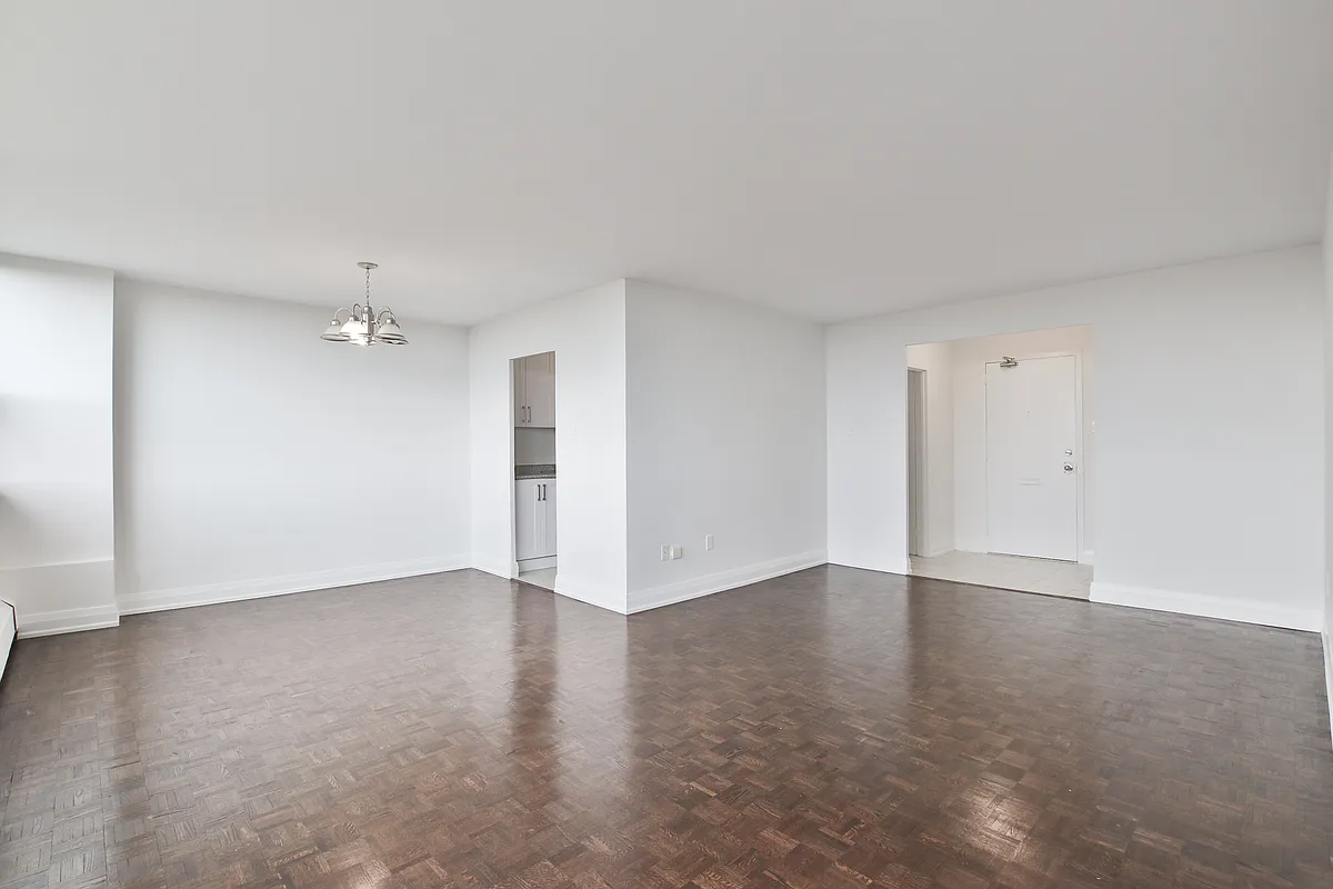 Photo 2 of 17 - 185 Shaughnessy Blvd #1409 - Toronto, ON Building Photo - 185 Shaughnessy Blvd #1409