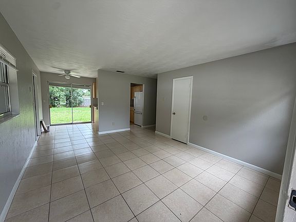 2nd image of 3607 Anna Dr