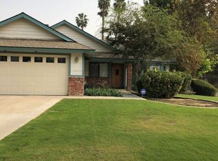 8829 District Blvd, Bakersfield, CA 93311