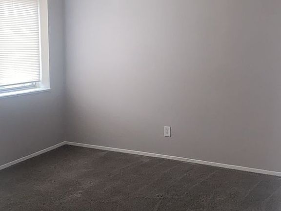 5th image of 22140 Euclid Ave #605
