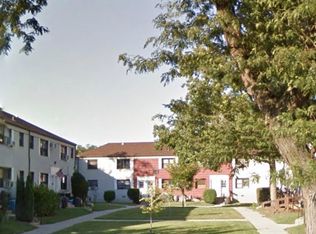 6915 136th St, Flushing, NY 11367