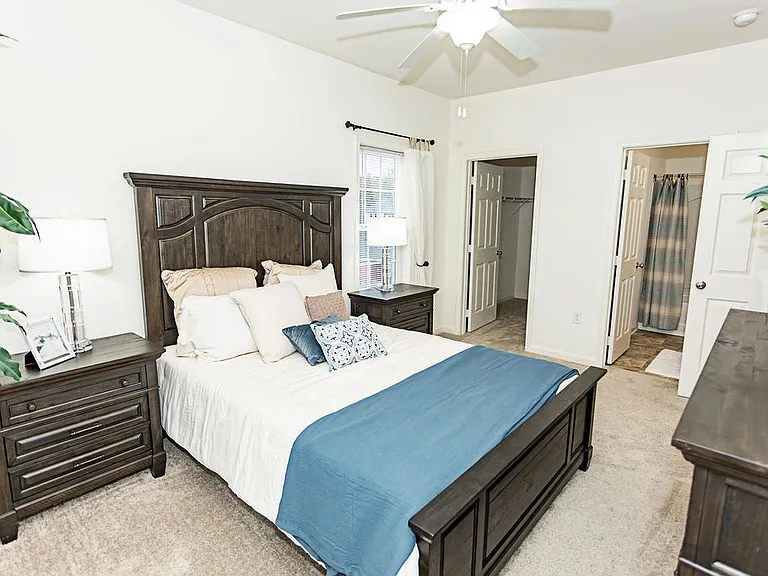 Stafford Place Apartments — Photo 45