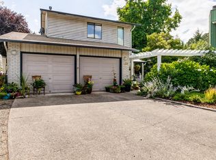 488 Shara Pl, Junction City, OR 97448