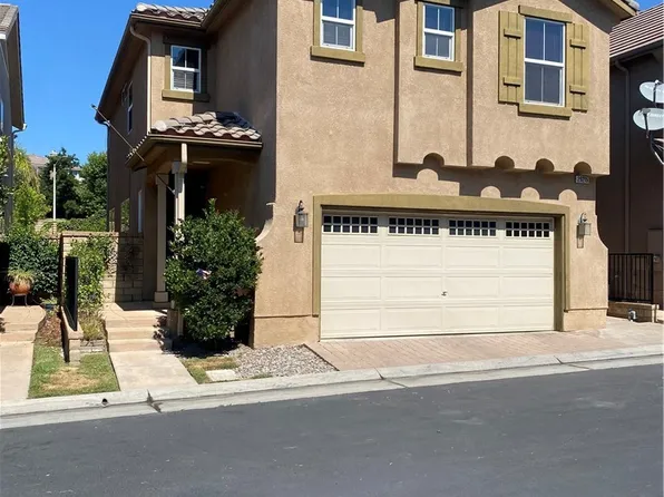 29215 Dakota Dr, Santa Clarita, CA 91354
