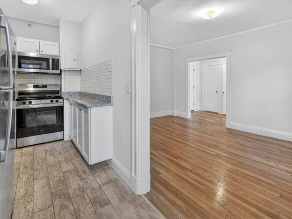 1558 Mass Ave #21, Cambridge, MA 02138