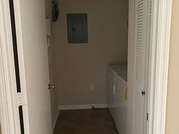 2nd image of 5548 Metrowest Blvd Unit 312