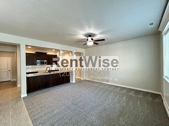 4th image of 1897 N Justin Ave