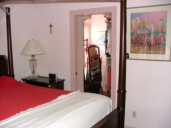 5th image of 5948 159th St