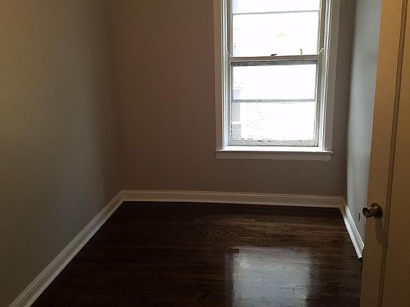 4th image of 2458 E 72nd Street B #B