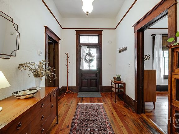 3rd image of 905 Oglethorpe Avenue