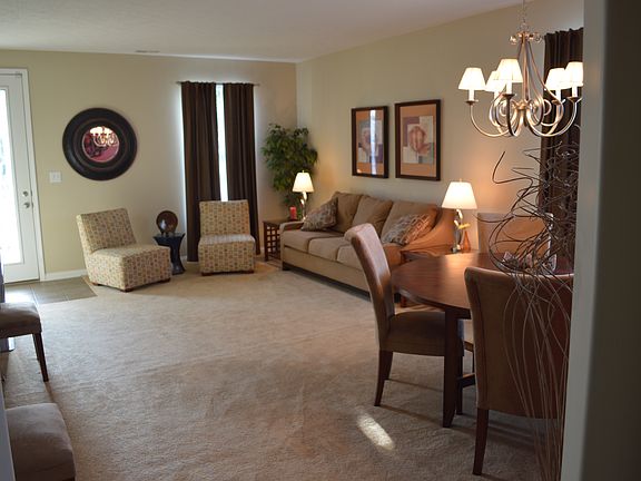 4th image of 1091 Northcliffe Dr