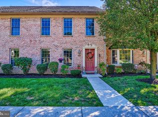 504 Woodthrush Ct, Harrisburg, PA 17110
