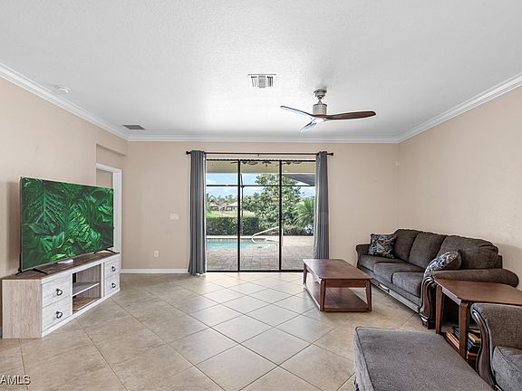 4th image of 11004 Cherry Laurel Dr