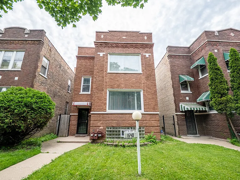 1640 N Linder Ave #2 — Photo 1