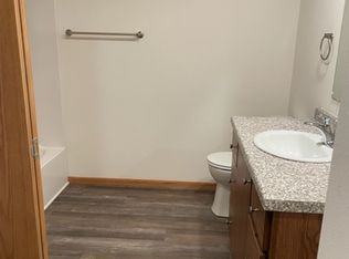 1450 Peterson Dr #309, Dodgeville, WI 53533