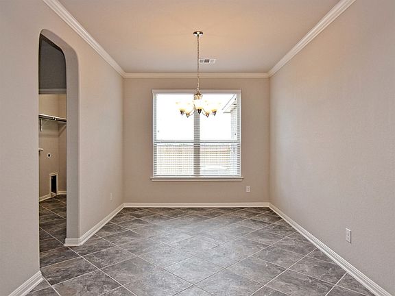 Bright & Inviting Formal Dining Room